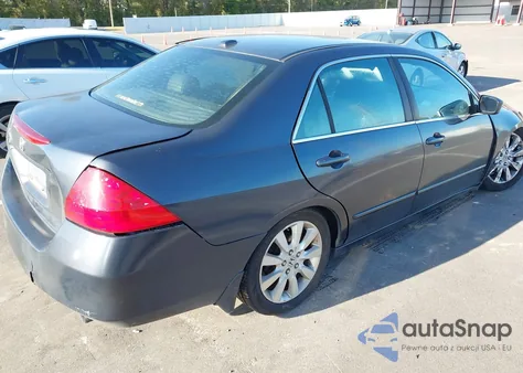 2007 Honda Accord 3.0 Ex z USA, uszkodzony, nr VIN 1HGCM66557A027644